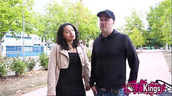 We agree it again! Seducing a Romance cleanup gentlewoman to becoming a pornstar! Said Fox