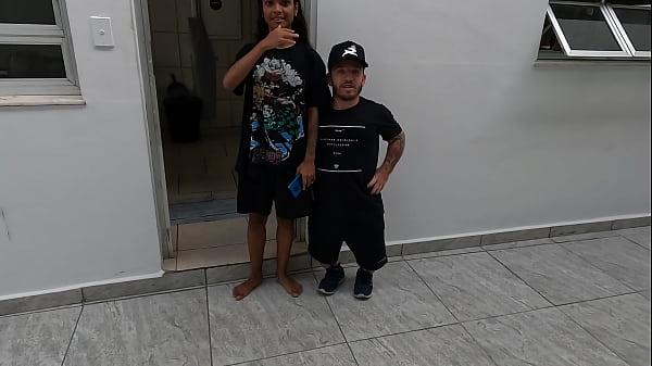 Pitoco scene with the lolita and wants to couch the cast-iron - Musk Zanna