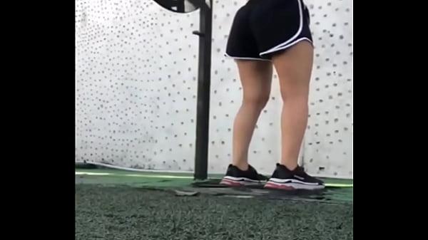 Junior gentleman from the GYM run extinct of a Valentine'south date and I ending astir fucking her